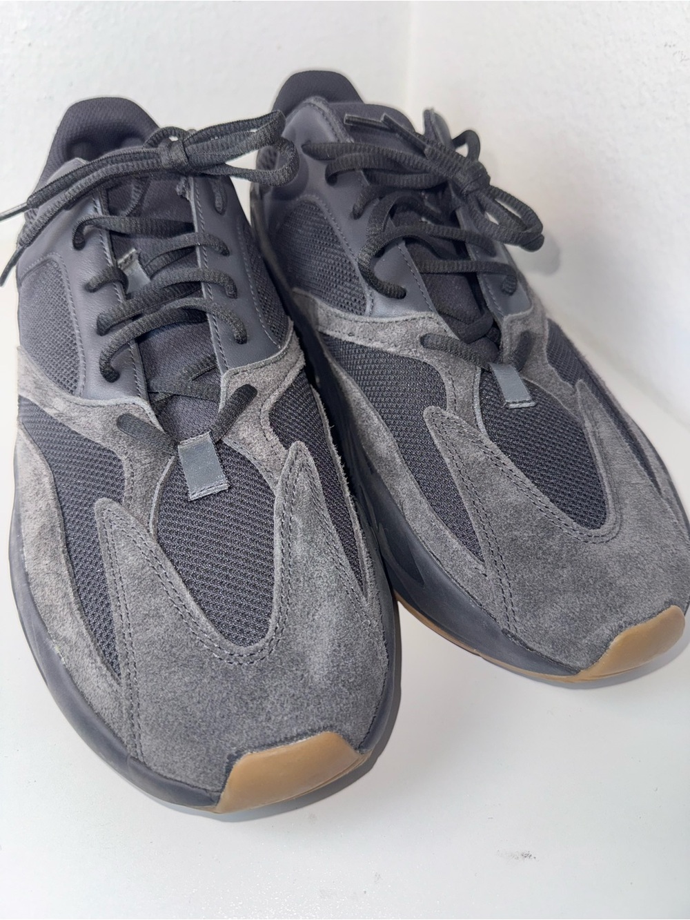 Adidas Yeezy Boost 700 Utility Black 2019 FV5304 - Picture 7 of 11